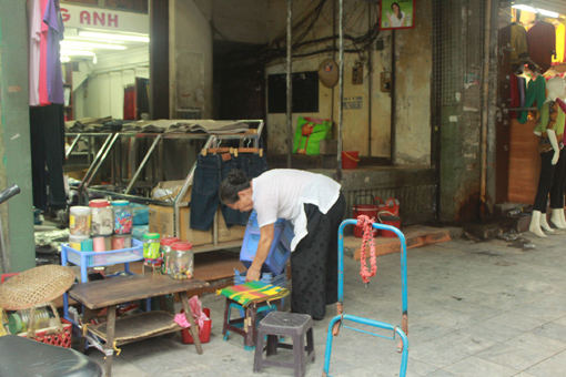 'Giàu nhà quê không bằng ngồi lê phố cổ' ảnh 1